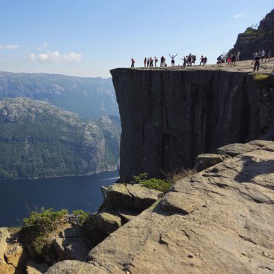 Suicide at Preikestolen vs Polish Media Pathology - On Standards of Humanity and National Weakness